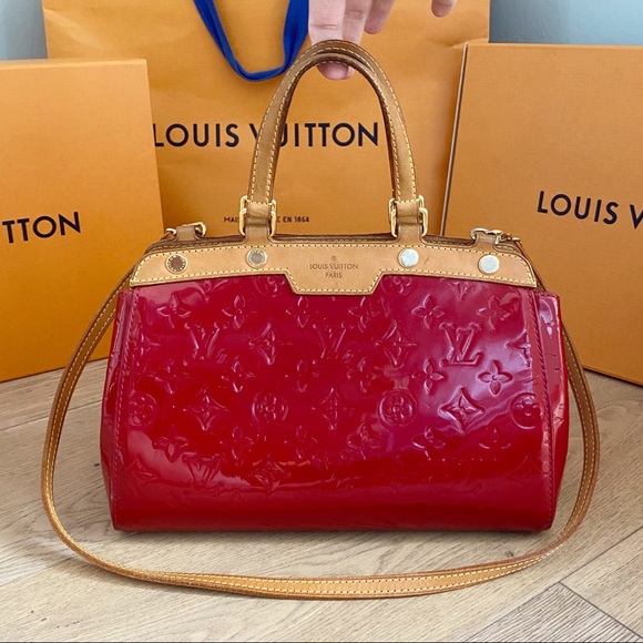 Louis Vuitton Handbags - ♥️BREA MM♥️Auth Louis Vuitton Vernis Shoulder Bag!